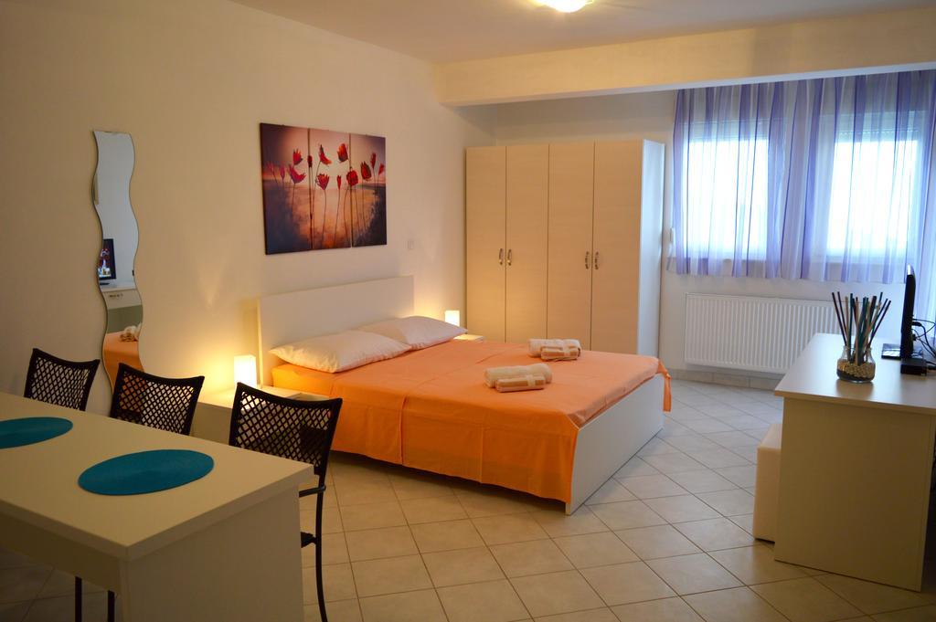 Permarinus Apartments Подстрана Номер фото